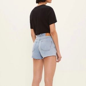 Frank & Oak Stevie Cutoff Short. Size: 26. Colour: Baby Blue